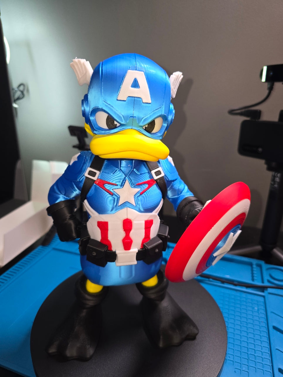 CAPTAIN DUCK