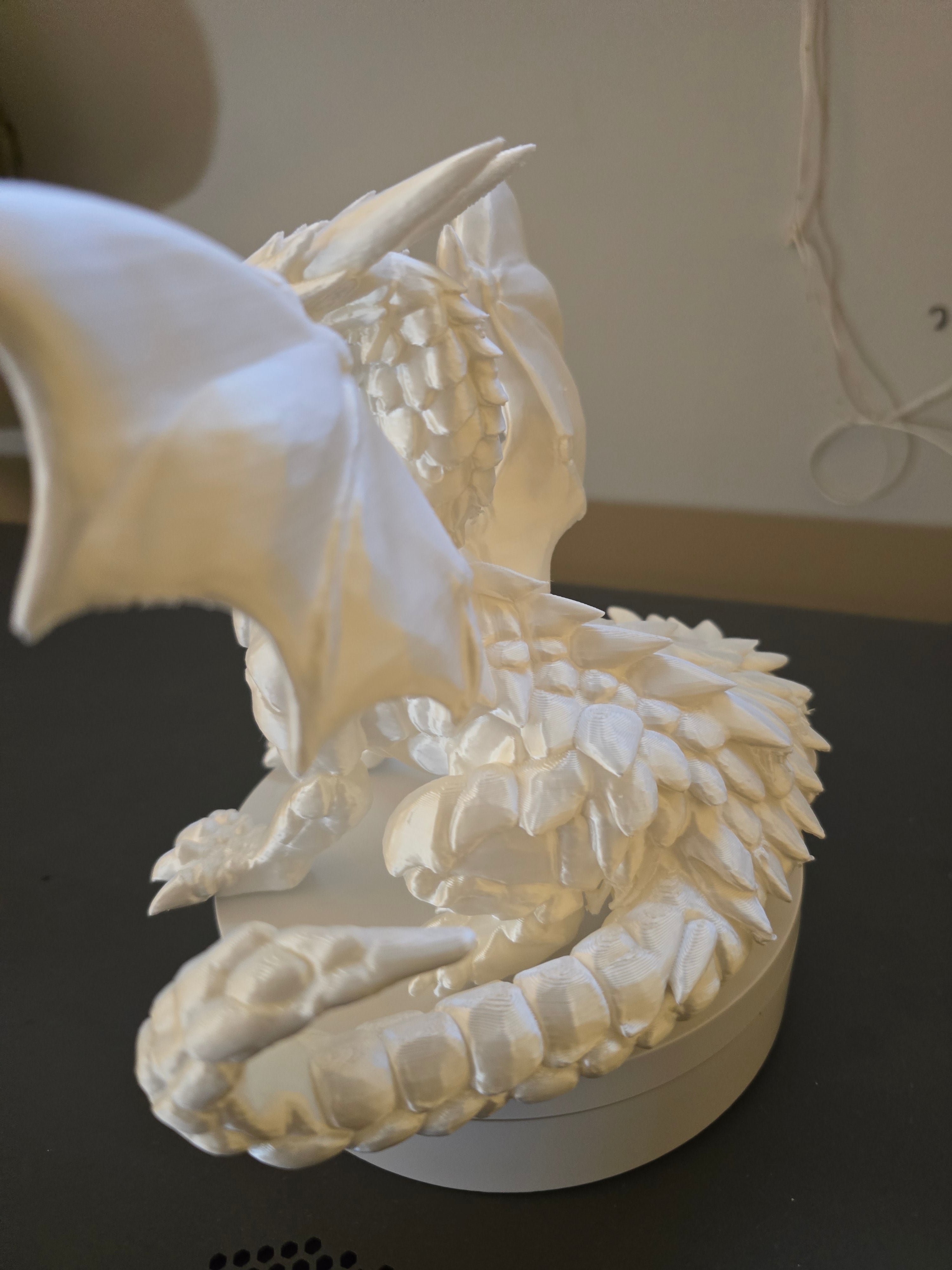 Dragon sculpture